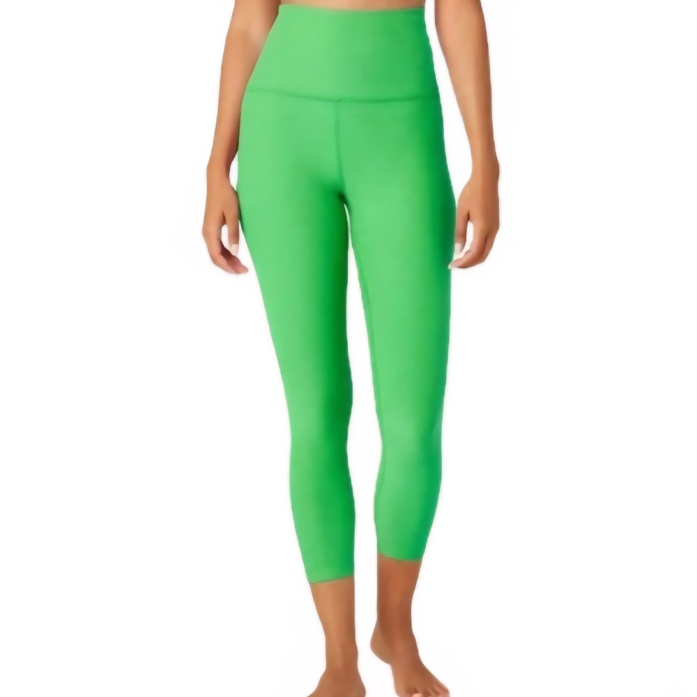 NWOT Beyond Yoga High Waisted Capri Leggings Honeydew Pop Heather Lime Green